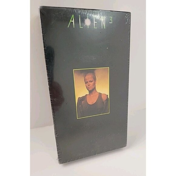 VHS Alien 3 1992 Sci Fi Horror Sigourney Weaver Sealed Fox Watermark - Picture 1 of 6